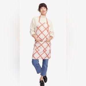 NWT - Plaid Apron by Sewing Down South
